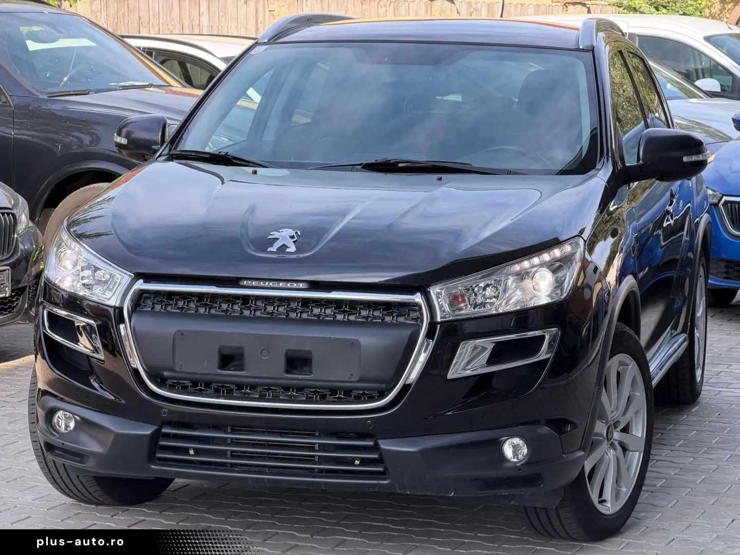 PEUGEOT 4008 2013