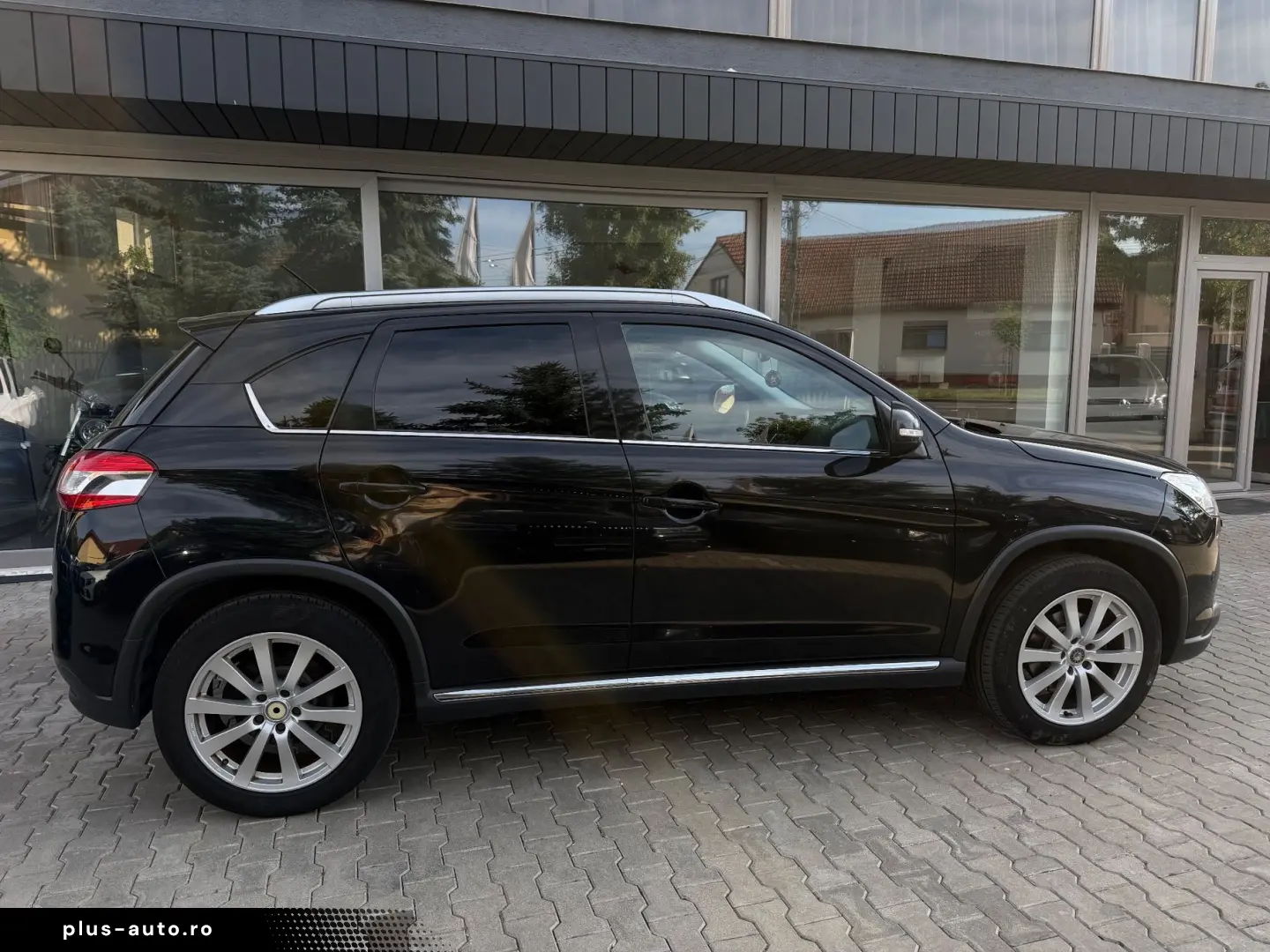 Peugeot 4008