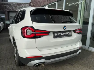BMW X3 xDrive 20i ACC AHK Leders Komfort MLenk 19