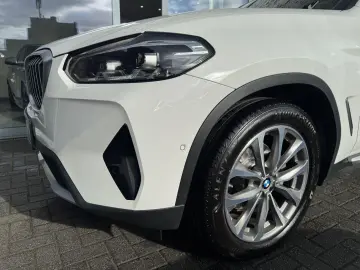 BMW X3 xDrive 20i ACC AHK Leders Komfort MLenk 19