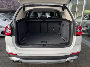 BMW X3 xDrive 20i ACC AHK Leders Komfort MLenk 19