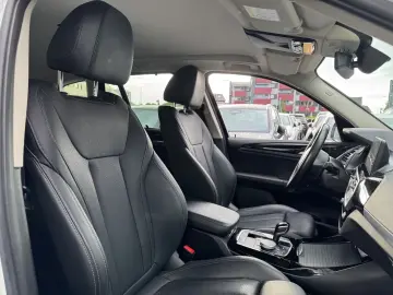 BMW X3 xDrive 20i ACC AHK Leders Komfort MLenk 19