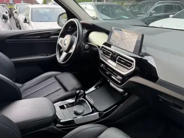 BMW X3 xDrive 20i ACC AHK Leders Komfort MLenk 19