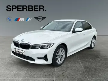 BMW 318i Sportsitze Komfortzugang PDC ACC Live Cockp