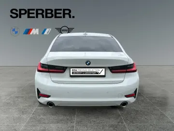 BMW 318i Sportsitze Komfortzugang PDC ACC Live Cockp