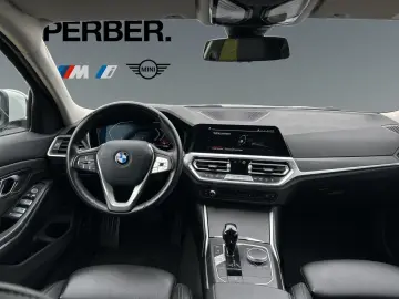 BMW 318i Sportsitze Komfortzugang PDC ACC Live Cockp