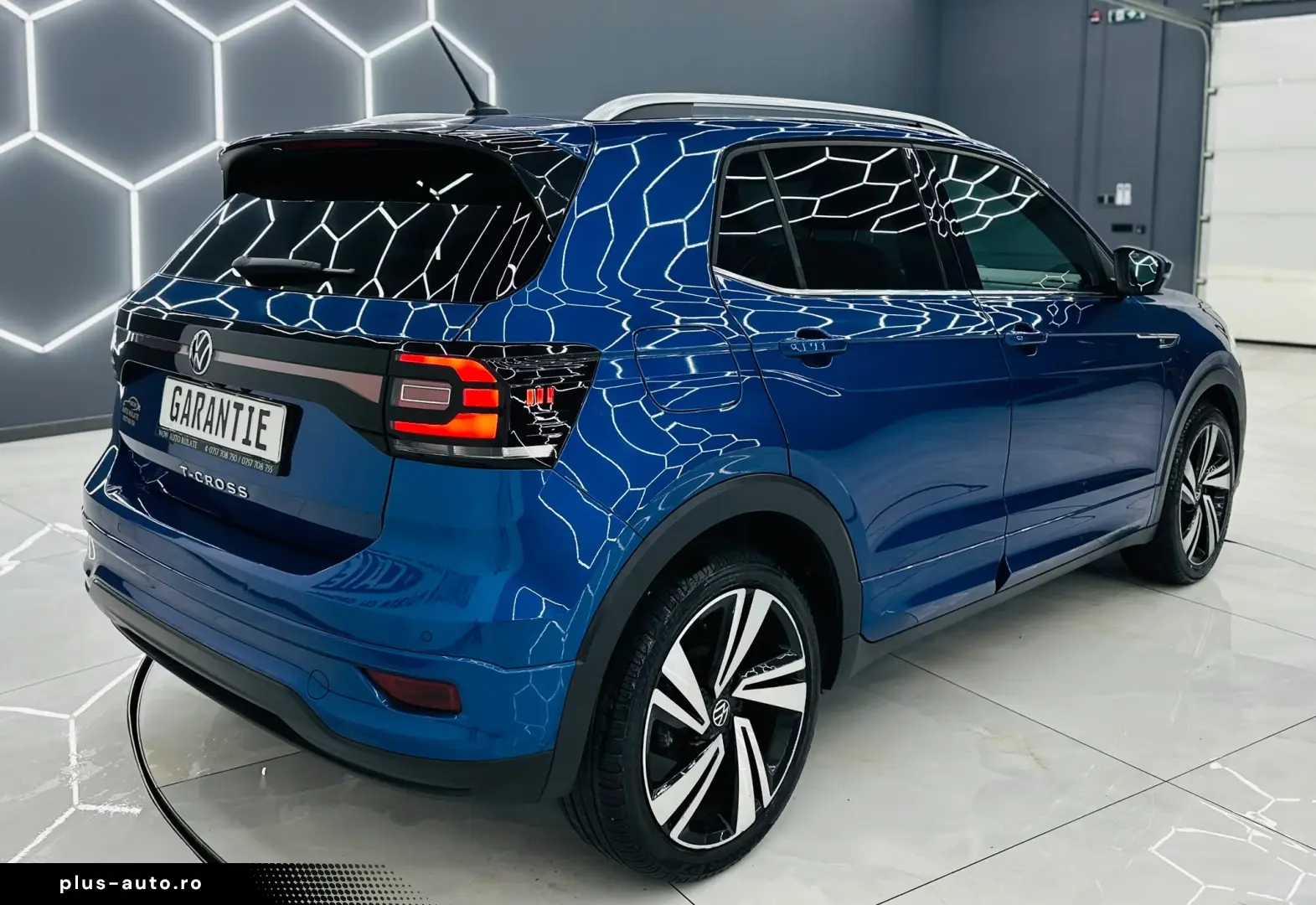 VOLKSWAGEN T-cross R-Line 2021 1.5i E6 Garantie 12 Luni Rate