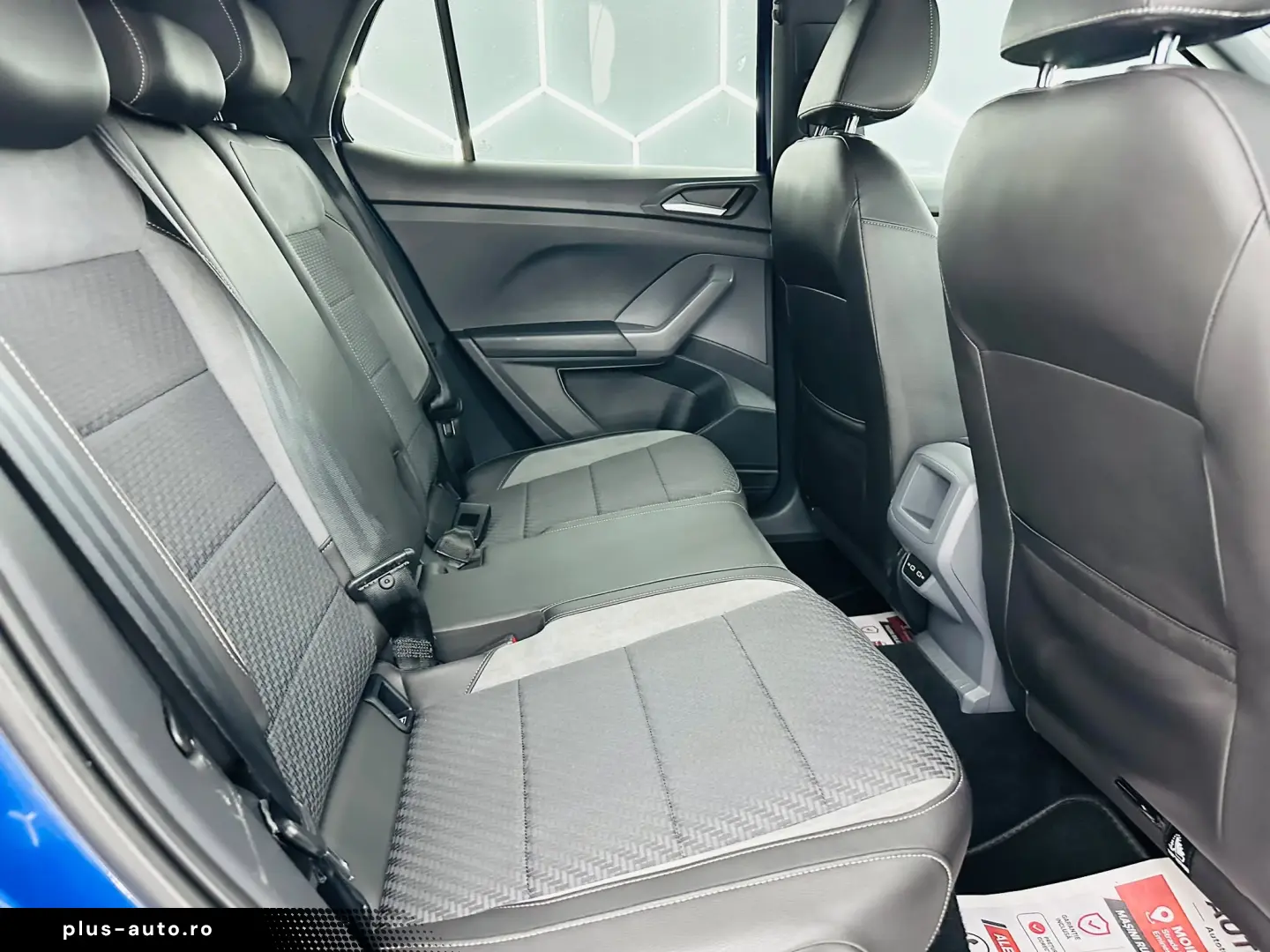 VOLKSWAGEN T-cross R-Line 2021 1.5i E6 Garantie 12 Luni Rate