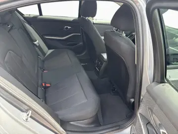 BMW 318iA Limo LiCoPro HuD Kam DrivingAss ParkAss
