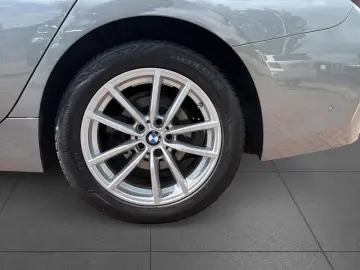 BMW 318iA Limo LiCoPro HuD Kam DrivingAss ParkAss