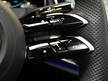 MERCEDES-BENZ E 450 4M AMG Sport Premium  NIGHT PANO HUD LED