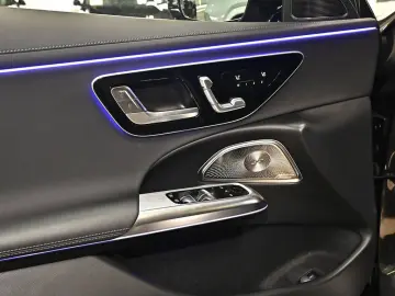 MERCEDES-BENZ E 450 4M AMG Sport Premium  NIGHT PANO HUD LED
