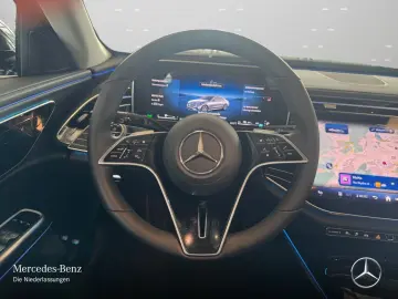 MERCEDES-BENZ E 300 e 4M Avantgarde  PANO 360  DISTR