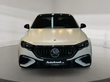 MERCEDES-BENZ AMG E 53 Hybrid 4matic  AMG MBUX Superscreen