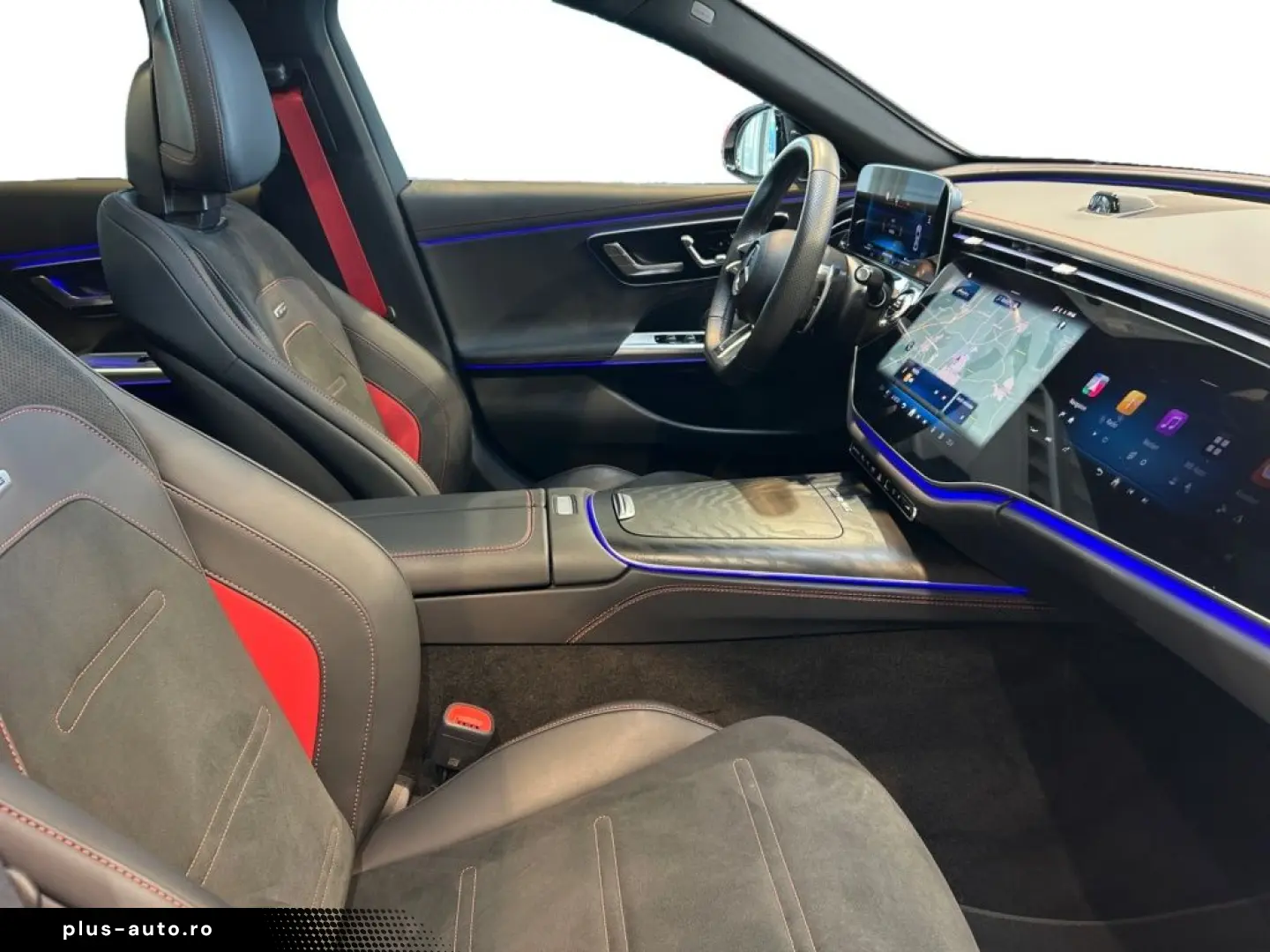 MERCEDES-BENZ AMG E 53 Hybrid 4matic  AMG MBUX Superscreen