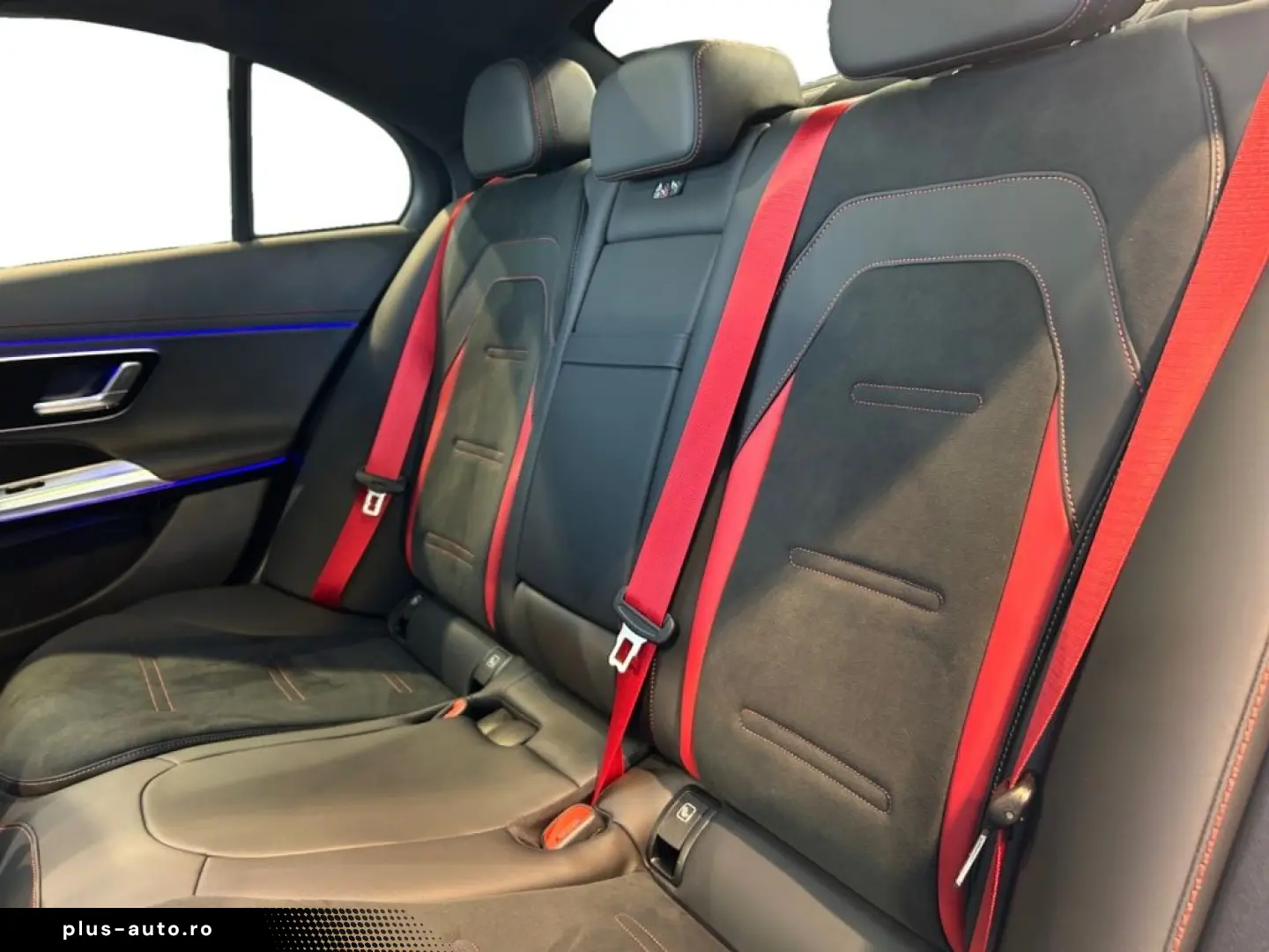 MERCEDES-BENZ AMG E 53 Hybrid 4matic  AMG MBUX Superscreen