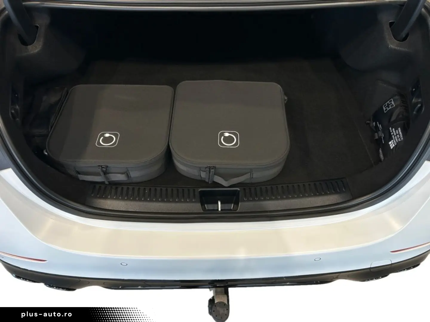 MERCEDES-BENZ AMG E 53 Hybrid 4matic  AMG MBUX Superscreen