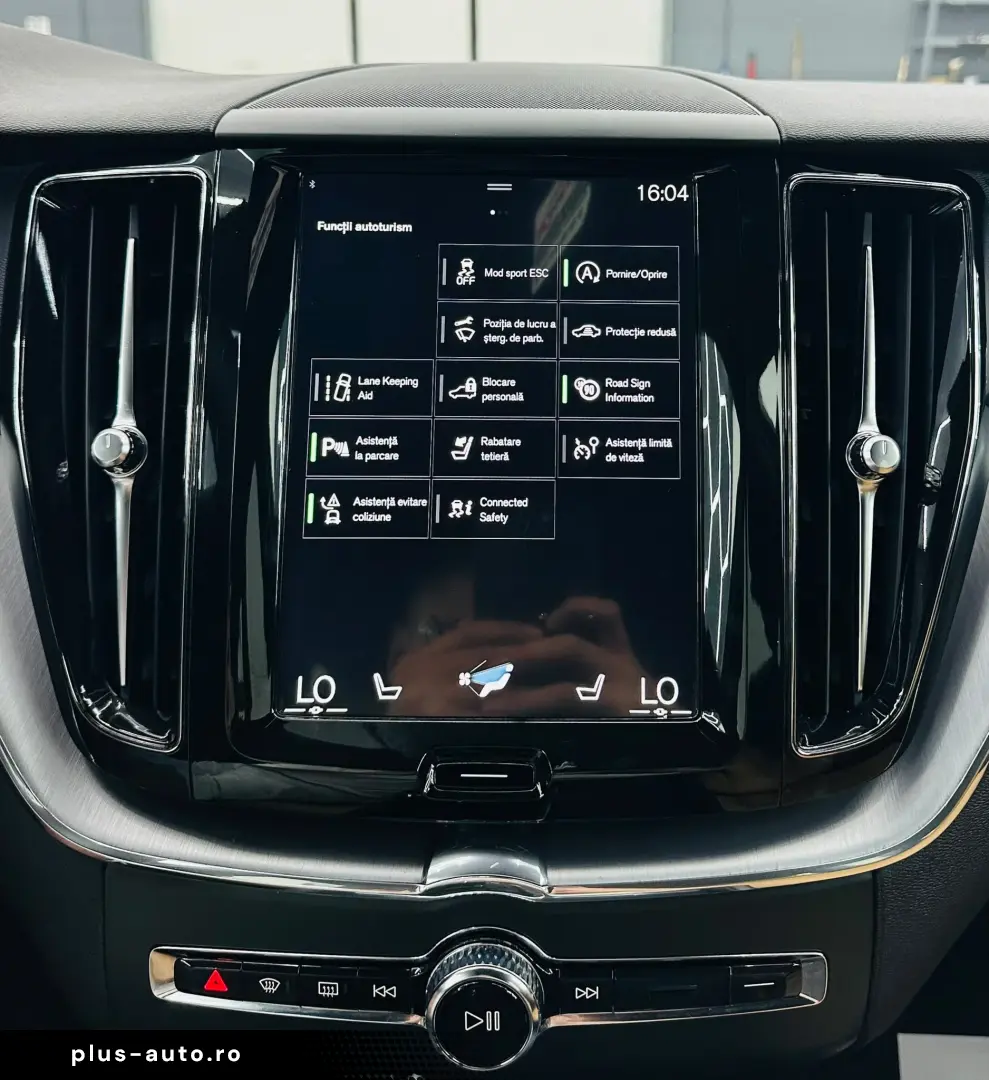 VOLVO XC60 2018 2.0D E6 4x4 Garantie 12 Luni Rate Avans 0 Do