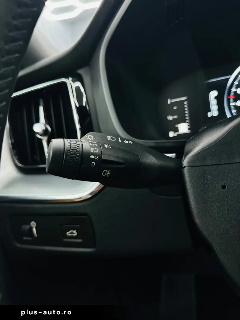 VOLVO XC60 2018 2.0D E6 4x4 Garantie 12 Luni Rate Avans 0 Do