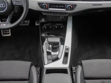 Audi A4 AvantS line 40 TDI quattro