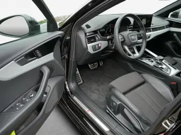Audi A4 Avant 40 TFSI S-Line S tronic  Matrix