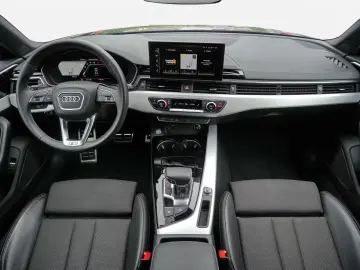Audi A4 Avant 40 TFSI S-Line S tronic  Matrix