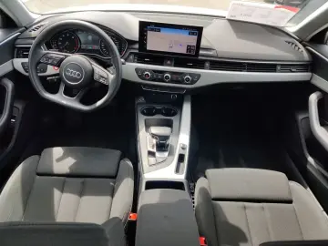 Audi A4 Avant 40 TFSI S-Tronic advanced