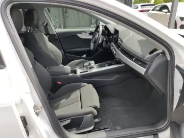 Audi A4 Avant 40 TFSI S-Tronic advanced
