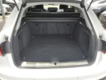 Audi A4 Avant 40 TFSI S-Tronic advanced