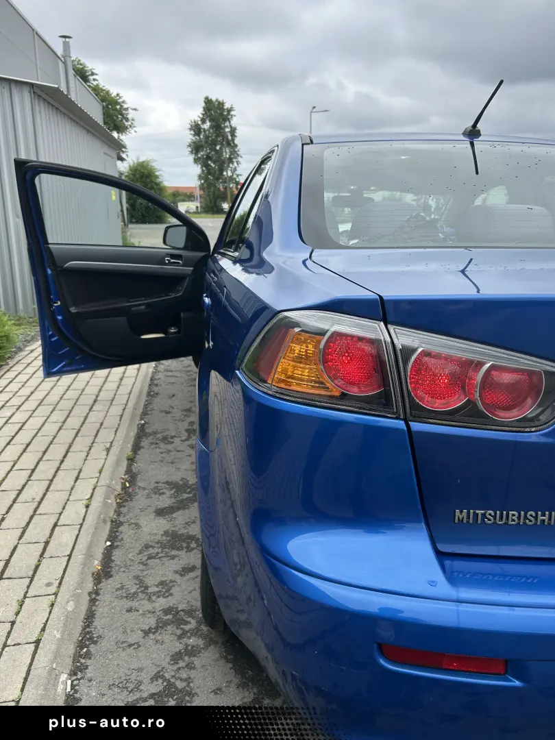 Mitsubishi Lancer