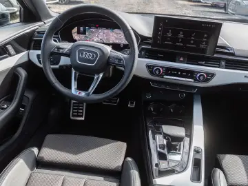 Audi A4 Avant S line 40TFSI qu Stronic Navi Matrix