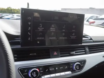 Audi A4 Avant S line 40TFSI qu Stronic Navi Matrix