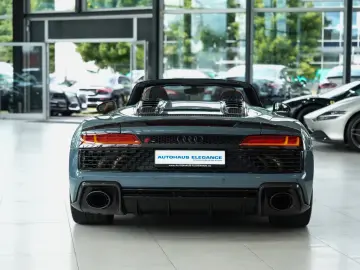 Audi R8 Spyder qu performance CARBON PACKAGE