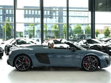 Audi R8 Spyder qu performance CARBON PACKAGE