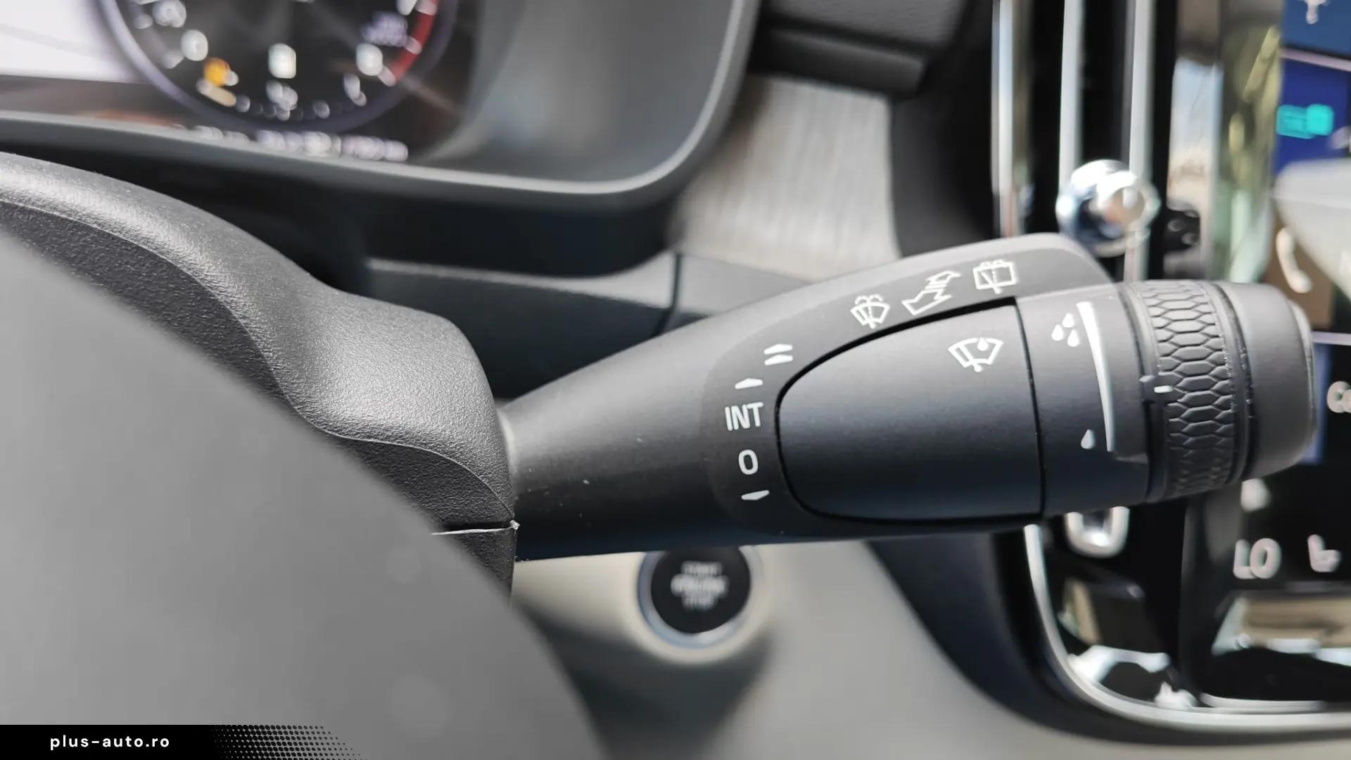 Volvo XC 40 B4 AT8 AWD Mild Hybrid Inscription