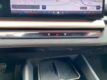 BMW 550e xDrive M Sport Pro Iconic Pano