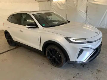 MG Marvel R Performance 70kWh PilotPkt Memo 360 Pan