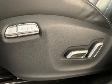 MG Marvel R Performance 70kWh PilotPkt Memo 360 Pan