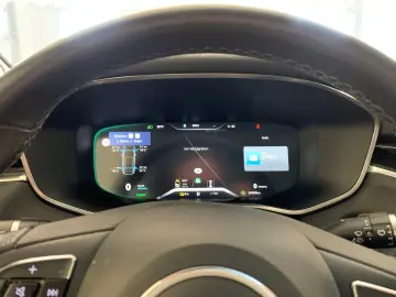 MG Marvel R Performance 70kWh PilotPkt Memo 360 Pan