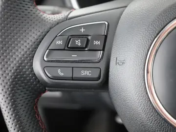 MG HS 1.5 T-GDI Luxury Aut. LED ACC Navi 360  Pano