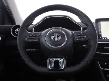 MG HS 1.5 T-GDI Luxury Aut. LED ACC Navi 360  Pano