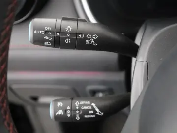 MG HS 1.5 T-GDI Luxury Aut. LED ACC Navi 360  Pano
