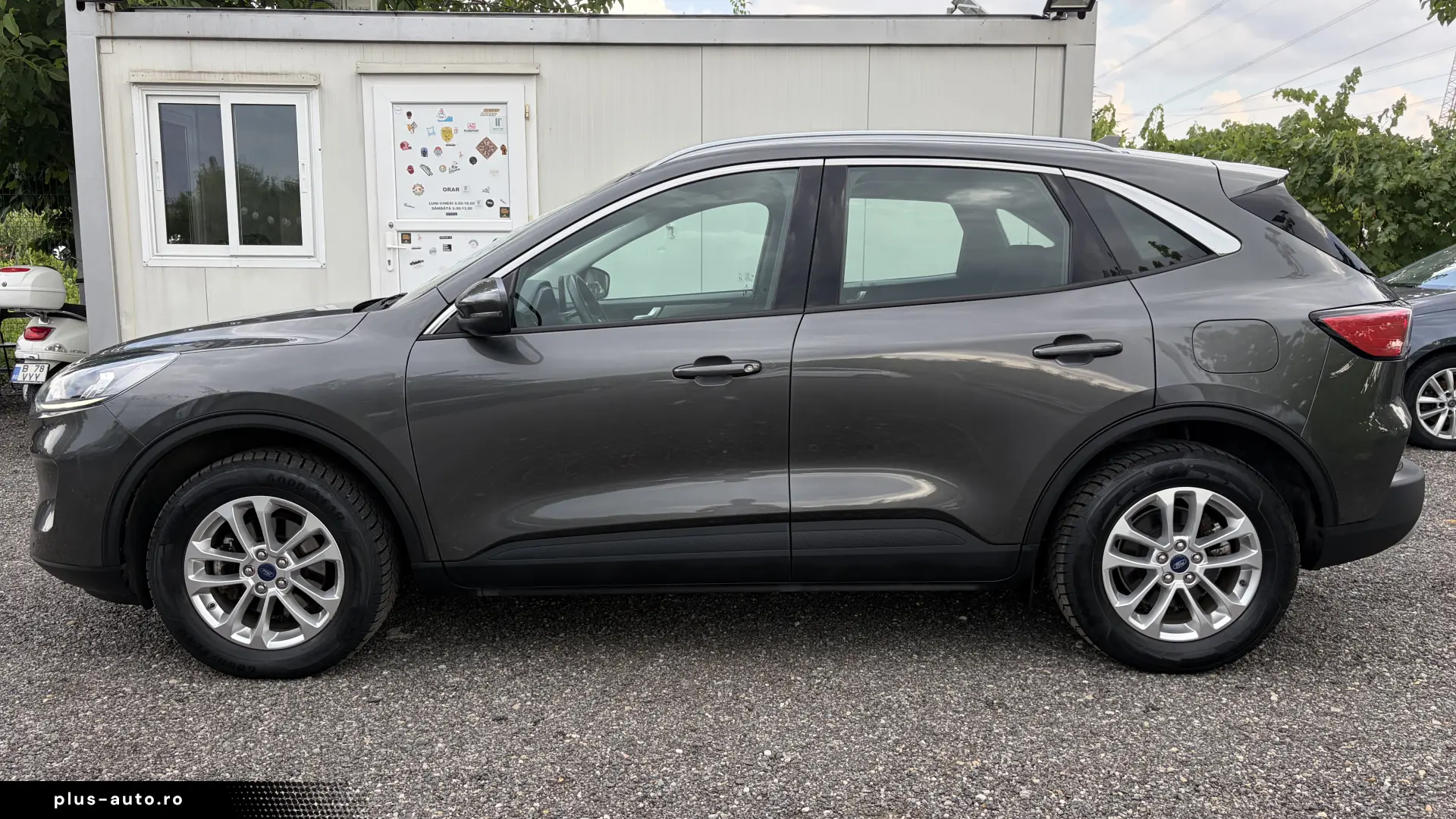 FORD KUGA 4X4 2.5 HYBRID 190 CP