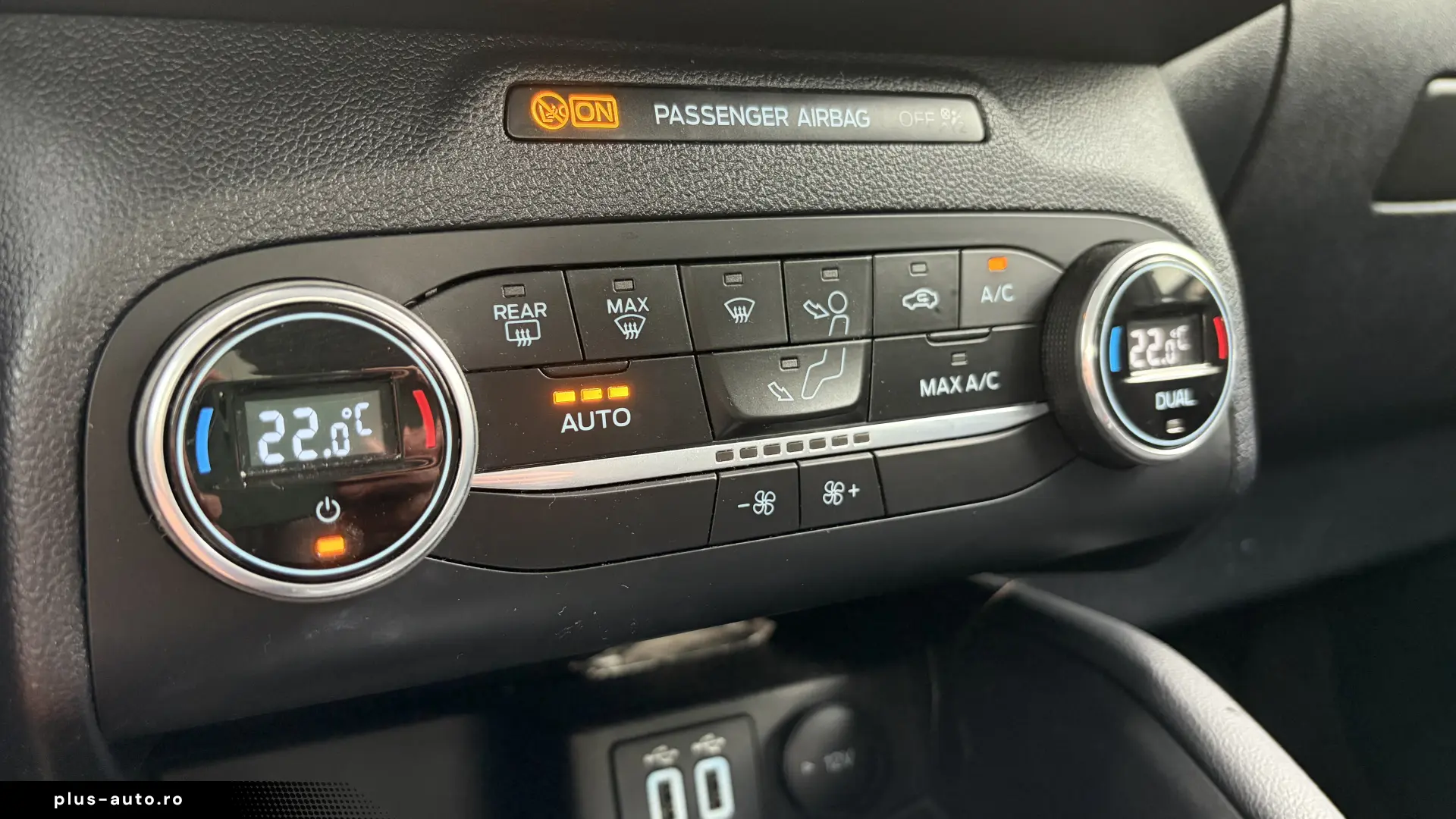 FORD KUGA 4X4 2.5 HYBRID 190 CP