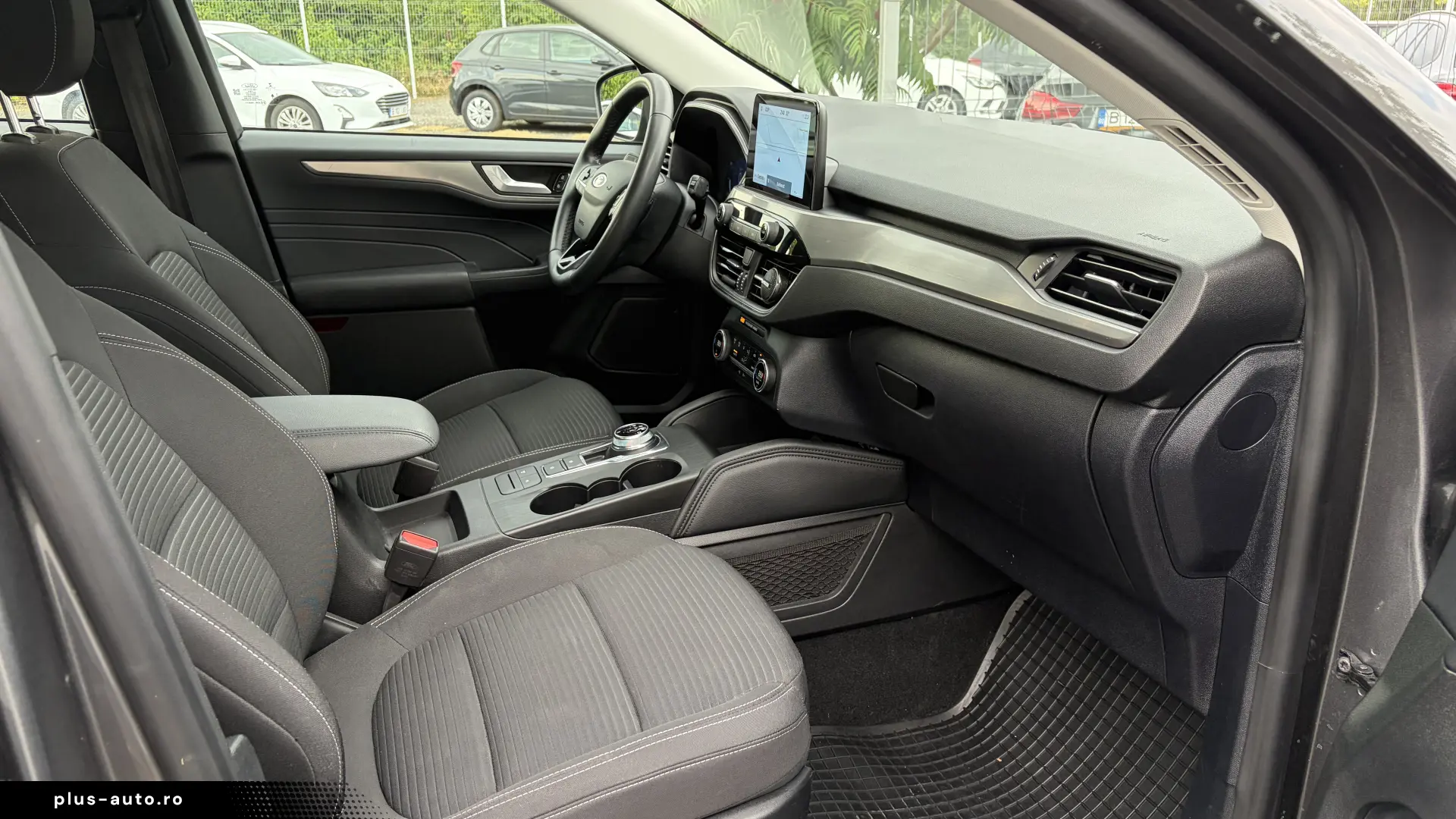 FORD KUGA 4X4 2.5 HYBRID 190 CP