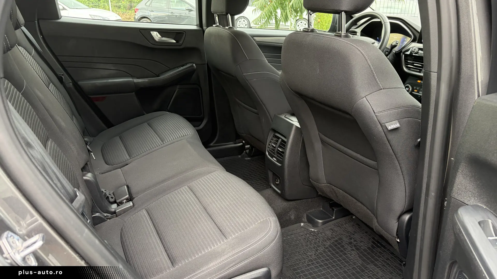 FORD KUGA 4X4 2.5 HYBRID 190 CP