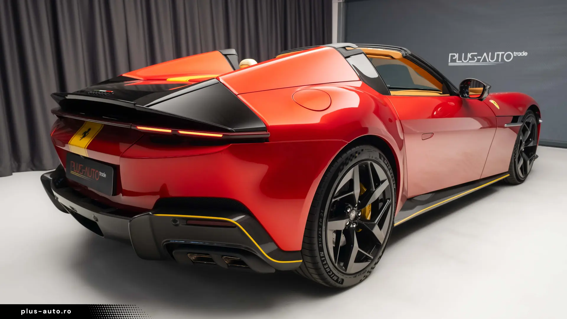 2026 FERRARI 12CILINDRI SPIDER LIFT CARBON PASSAGER DISPLAY