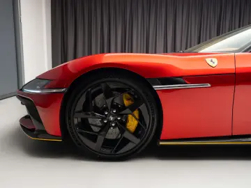 2026 FERRARI 12CILINDRI SPIDER LIFT CARBON PASSAGER DISPLAY