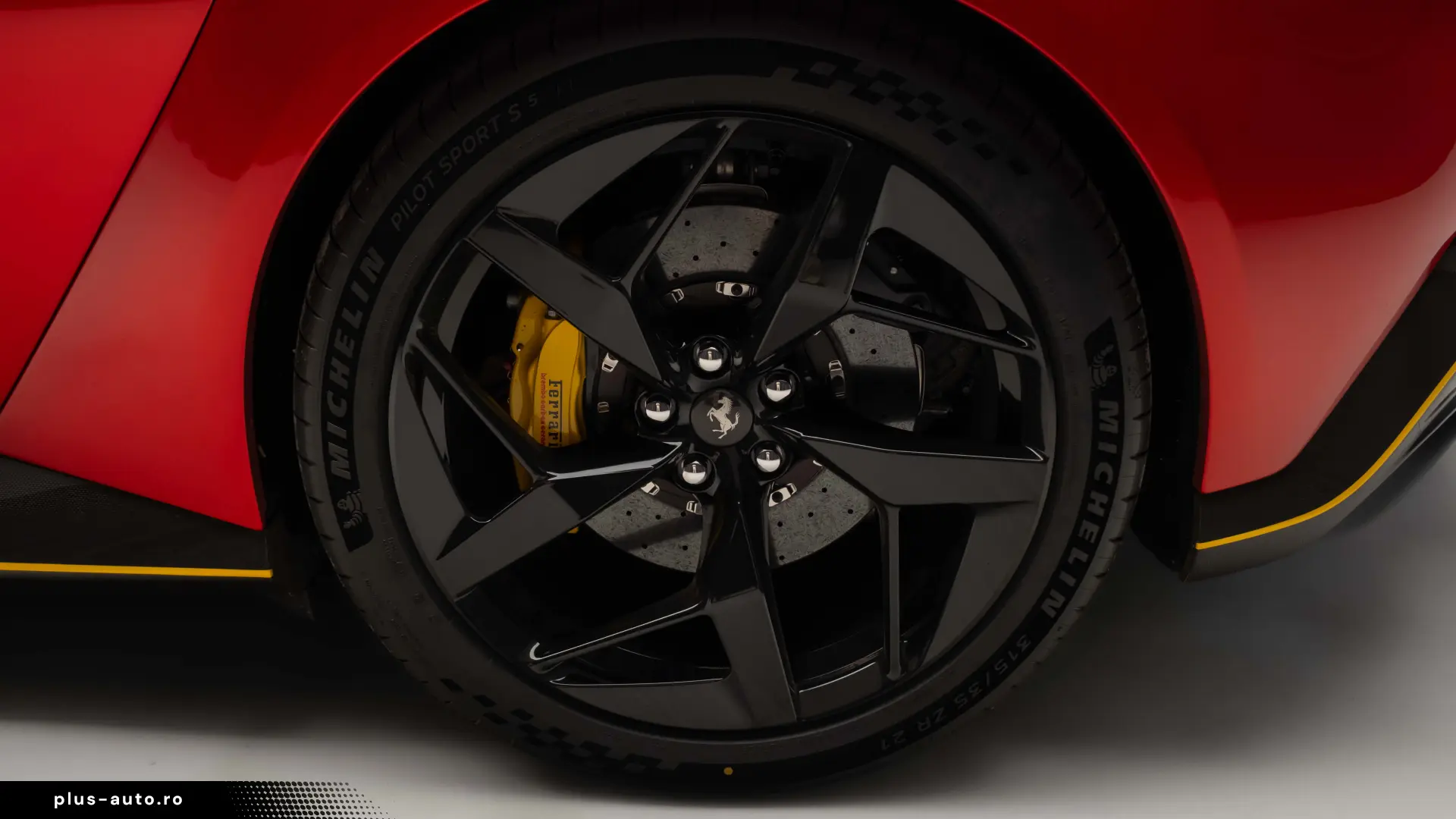 2026 FERRARI 12CILINDRI SPIDER LIFT CARBON PASSAGER DISPLAY