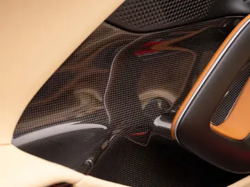 2026 FERRARI 12CILINDRI SPIDER LIFT CARBON PASSAGER DISPLAY